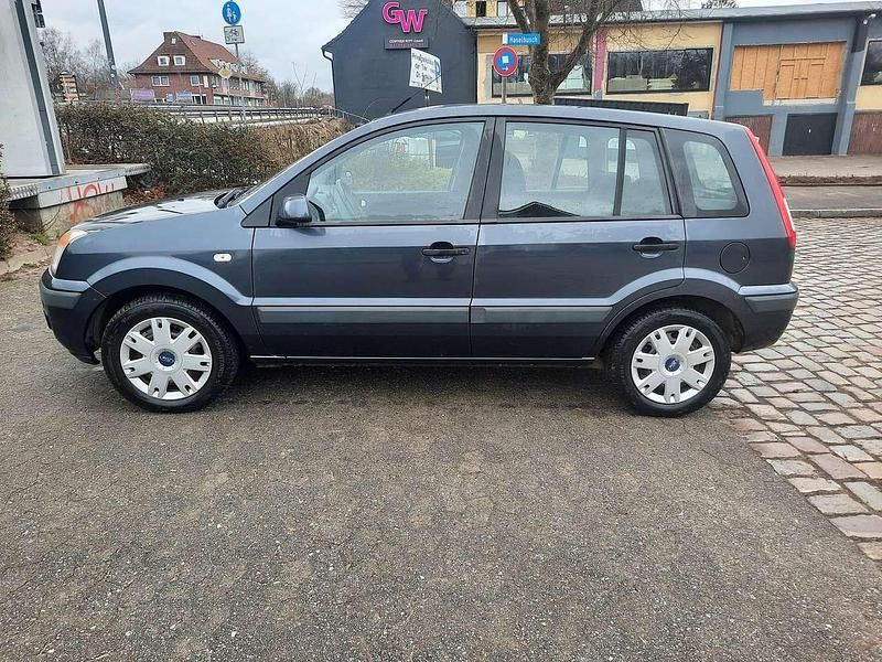 Grau Gebraucht 2006 Ford Fusion Limousine | 1.999 € (Guter Preis) - Bild 1/4