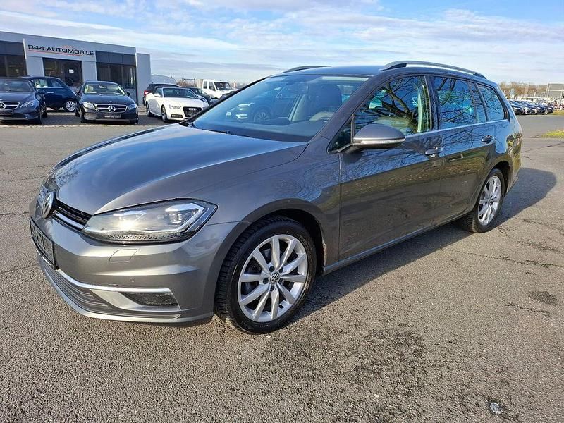 Grau Gebraucht 2017 VW Golf VII Highline Kombi | 14.900 € (Fairer Preis) - Bild 1/4