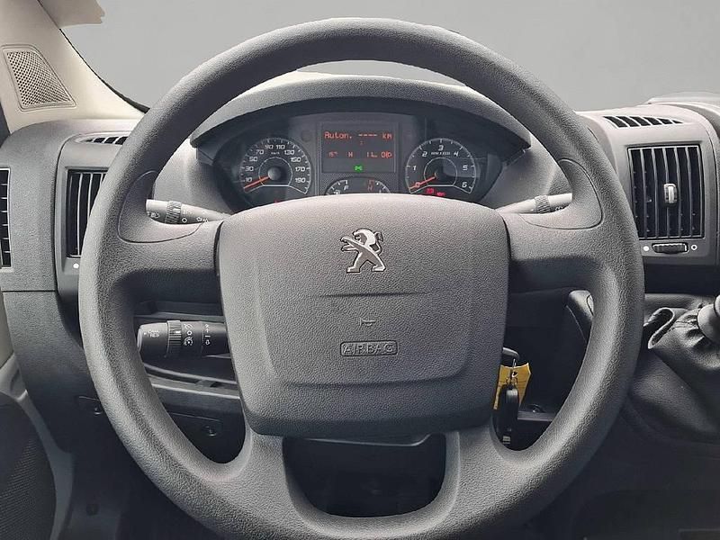 Gebraucht Peugeot Boxer 140 PS (102 kW) 2022 Weiß Van