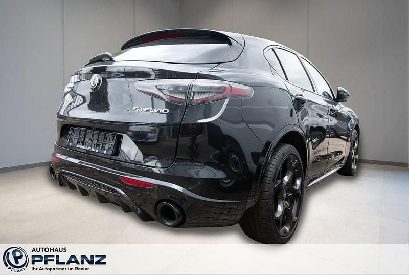 Gebraucht Alfa Romeo Stelvio Veloce 209 PS (153 kW) 2024 Schwarz SUV