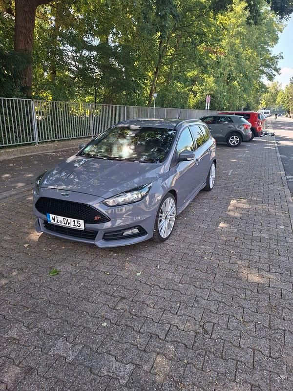 Gebraucht 2018 Ford Focus ST Kombi | 11.599 € (Superpreis) - Bild 1/4