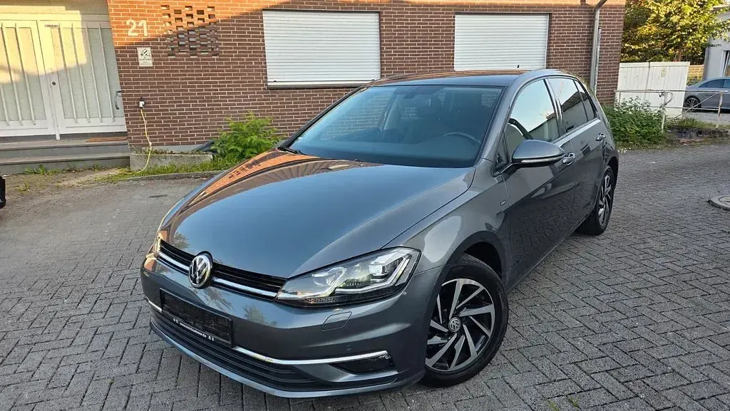 Gebraucht VW Golf VII Join 116 PS (85 kW) 2019 Grau Limousine