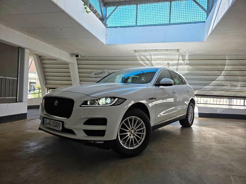 Weiß Gebraucht 2018 Jaguar F-Pace Prestige SUV | 27.000 € (Fairer Preis) - Bild 1/4