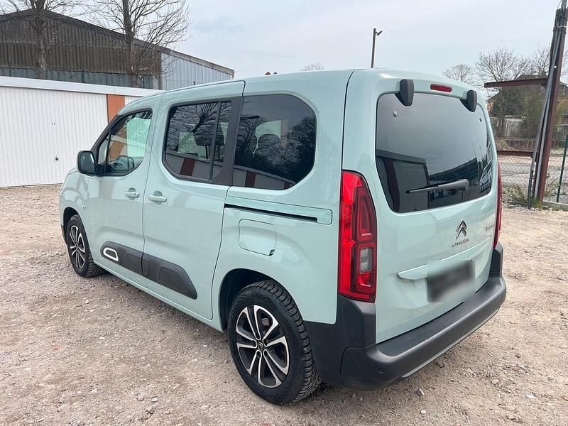 Gebraucht Citroën Berlingo Feel 131 PS (96 kW) 2018 Grün Van / Kleinbus