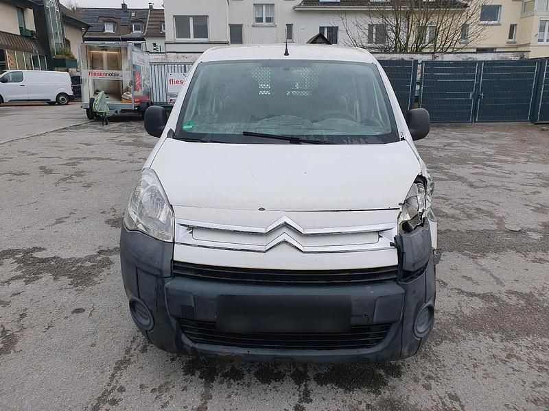 Gebraucht Citroën Berlingo 90 PS (66 kW) 2010 Weiß Van / Kleinbus