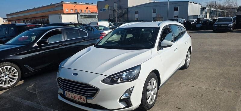 Gebraucht Ford Focus Cool & Connect 120 PS (88 kW) 2021 Weiß Kombi