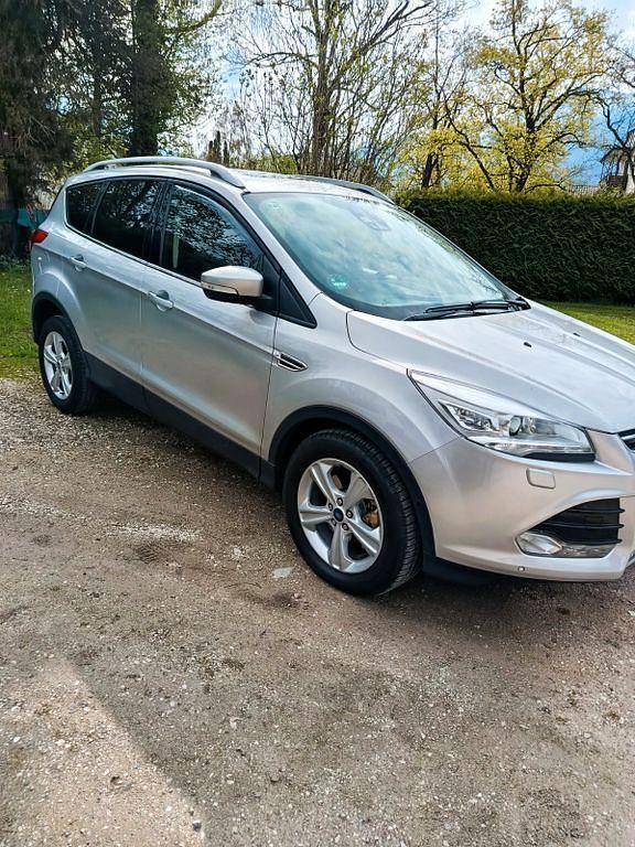 Używany Ford Kuga Titanium 150 KM (110 kW) 2016 Srebrny SUV