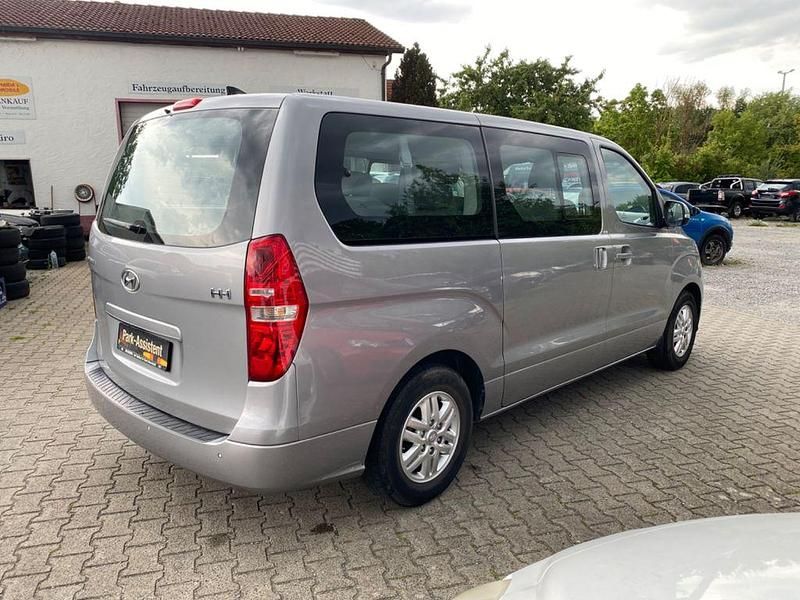 Gebraucht Hyundai H-1 170 PS (125 kW) 2020 Silber Van / Kleinbus