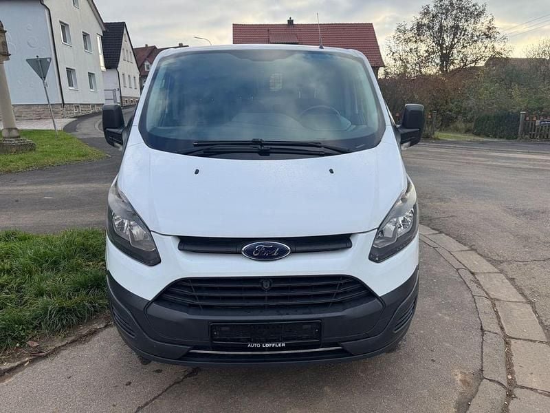 Gebraucht Ford Transit Custom 105 PS (77 kW) 2016 Weiß Van / Kleinbus