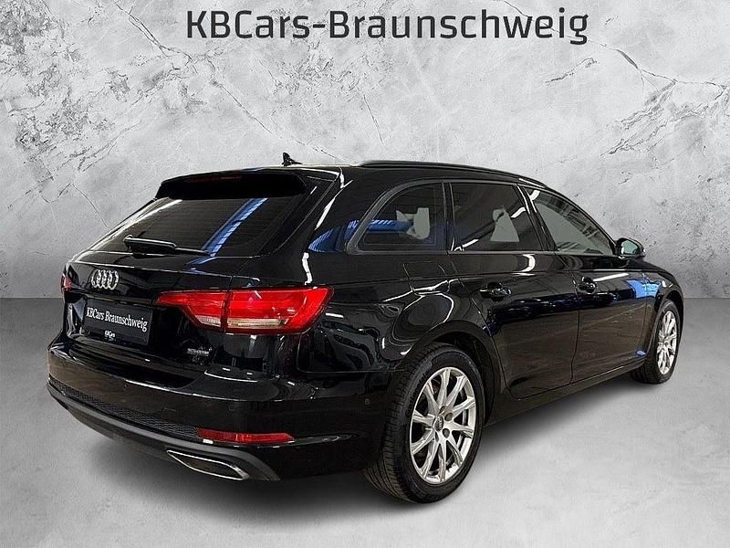 Gebraucht Audi A4 Basis 190 PS (139 kW) 2019 Schwarz Kombi