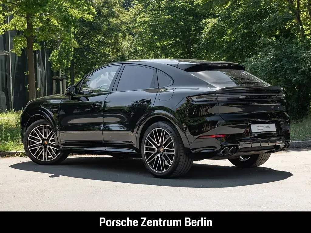 Gebraucht Porsche Cayenne Turbo E-Hybrid Coupe 740 PS (544 kW) 2024 Schwarz SUV