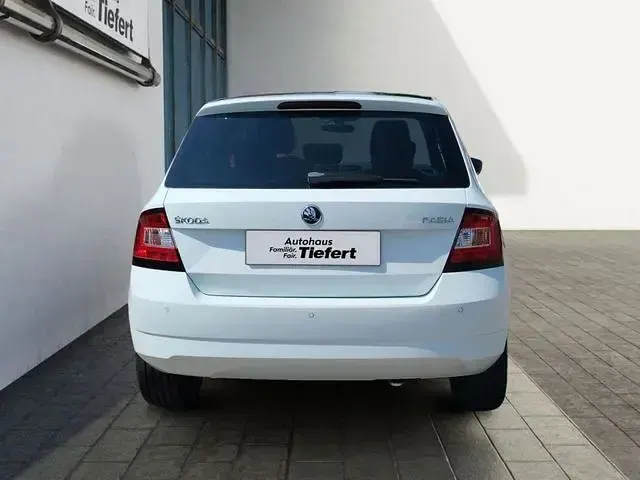 Gebraucht Skoda Fabia 110 PS (80 kW) 2015 Laserweiß uni Kleinwagen