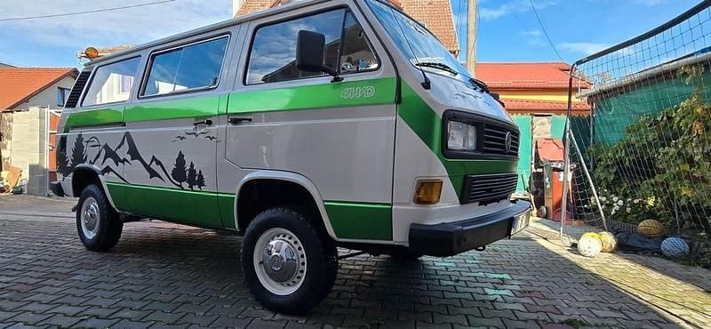 Usado VW Multivan 69 HP (50 kW) 1986 Branco Monovolume