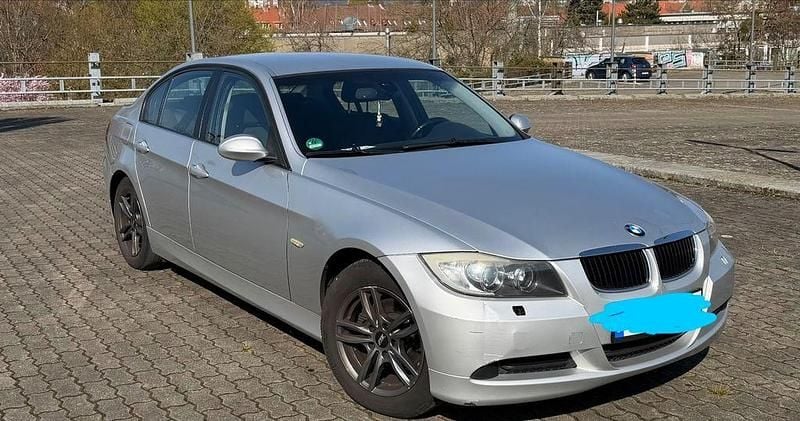 Gebraucht BMW 318 143 PS (105 kW) 2008 Silber Limousine