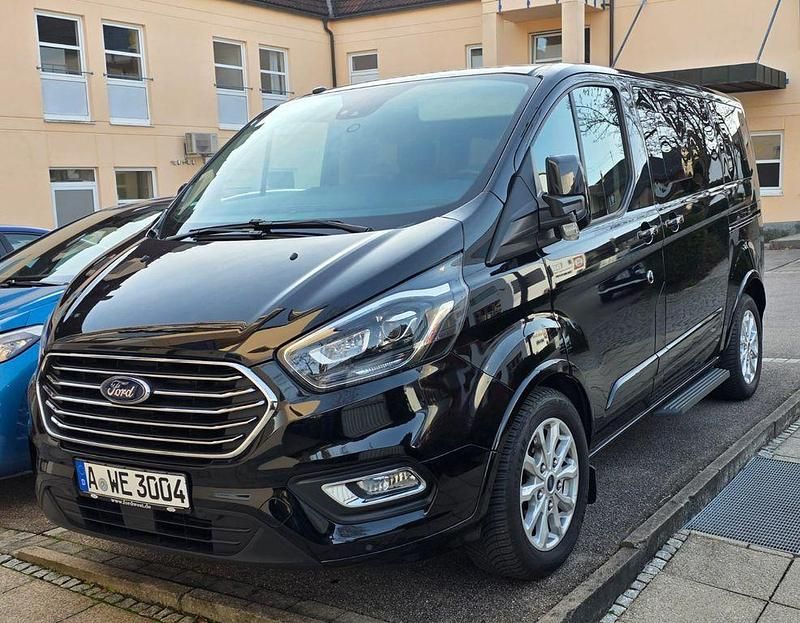 Schwarz Gebraucht 2019 Ford Tourneo Custom Van | 34.000 € - Bild 1/4