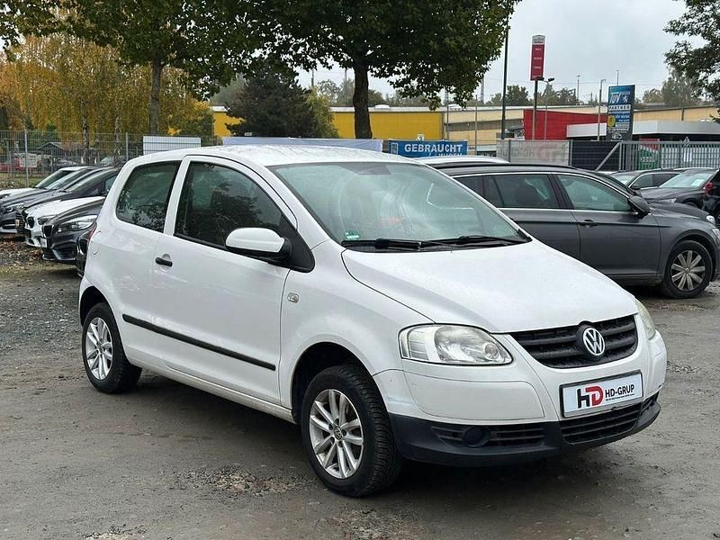 Gebraucht VW Fox Basis 54 PS (39 kW) 2005 Weiß Kleinwagen