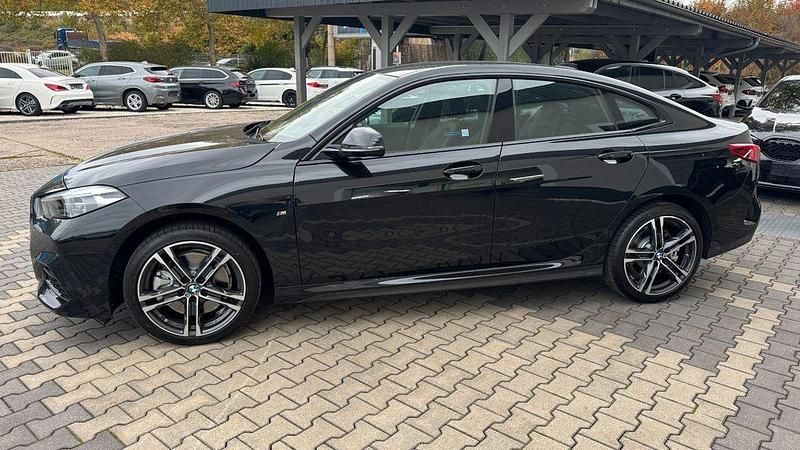 Gebraucht BMW 220 M Sport 178 PS (130 kW) 2024 Schwarz Limousine