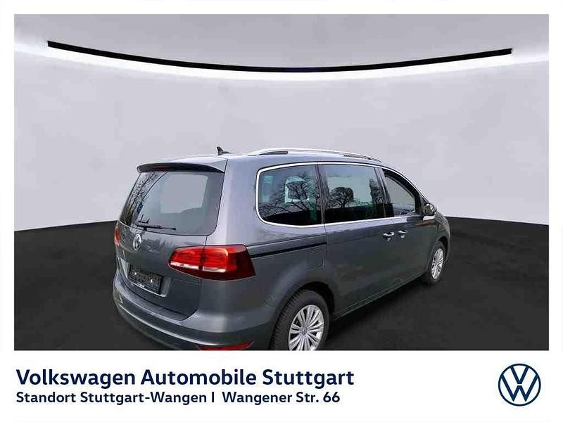 Gebraucht VW Sharan Highline 150 PS (110 kW) 2022 Indiumgrau metallic Van / Kleinbus