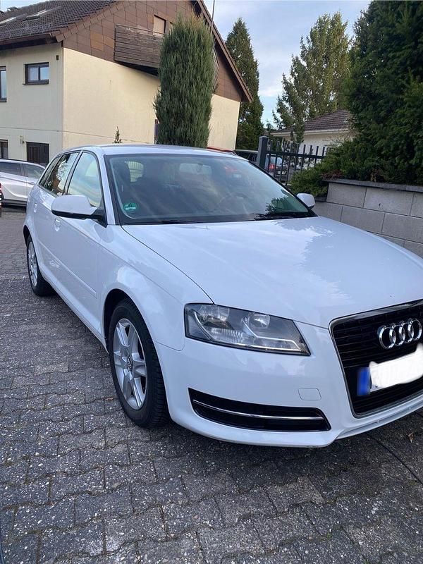 Second-hand Audi A3 105 CP (77 kW) 2011 Alb Hatchback