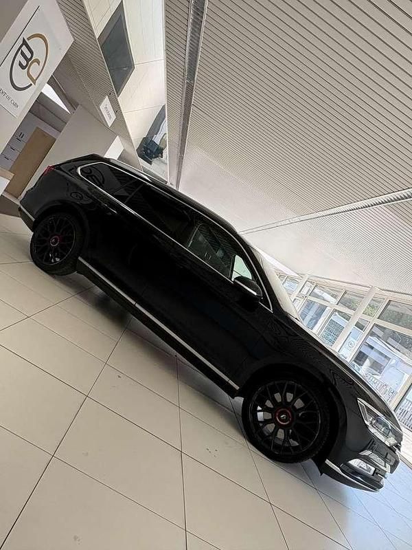 Gebraucht VW Passat Highline 239 PS (175 kW) 2014 Schwarz Kombi