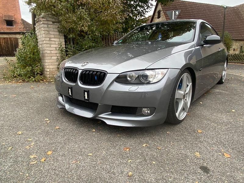 Grau Gebraucht 2006 BMW 325 M Sport Coupé | 5.399 € (Superpreis) - Bild 1/4