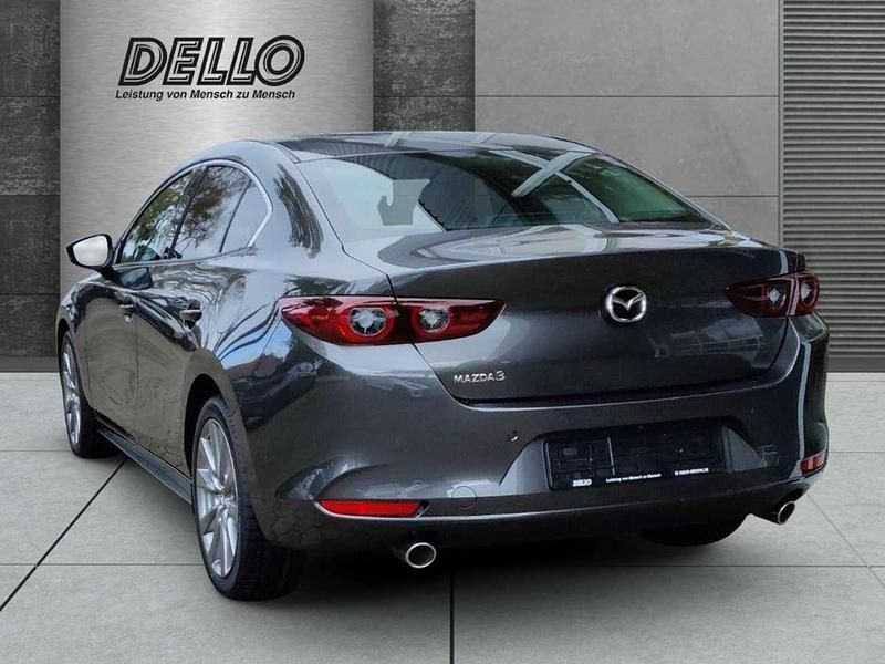 Neu Mazda 3 Center-Line 140 PS (102 kW) 2025 Machine grey Limousine