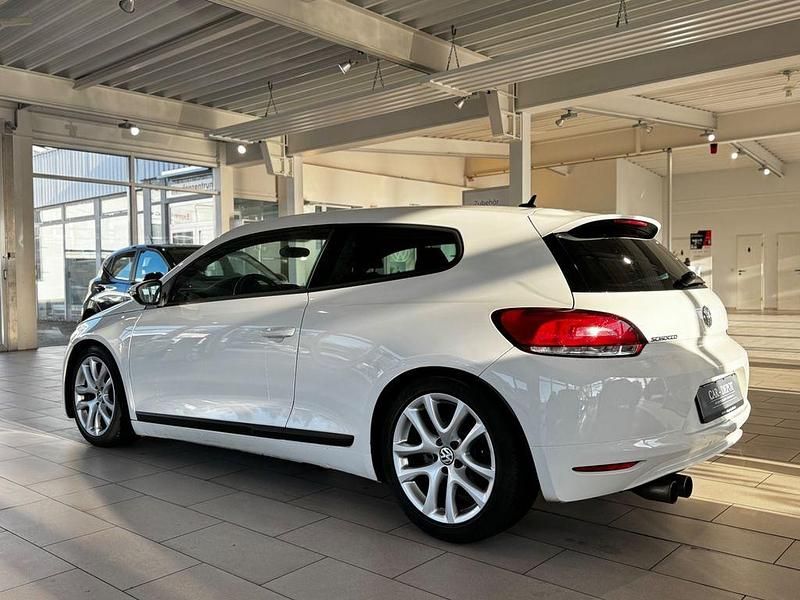Gebraucht VW Scirocco Sport 122 PS (89 kW) 2009 Weiß Coupé