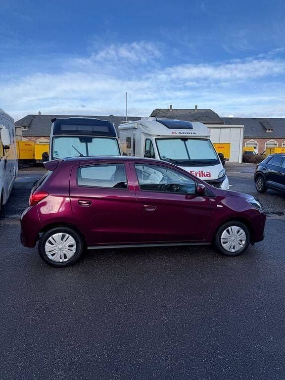 Gebraucht Mitsubishi Space Star Select 71 PS (52 kW) 2023 Rot Kleinwagen