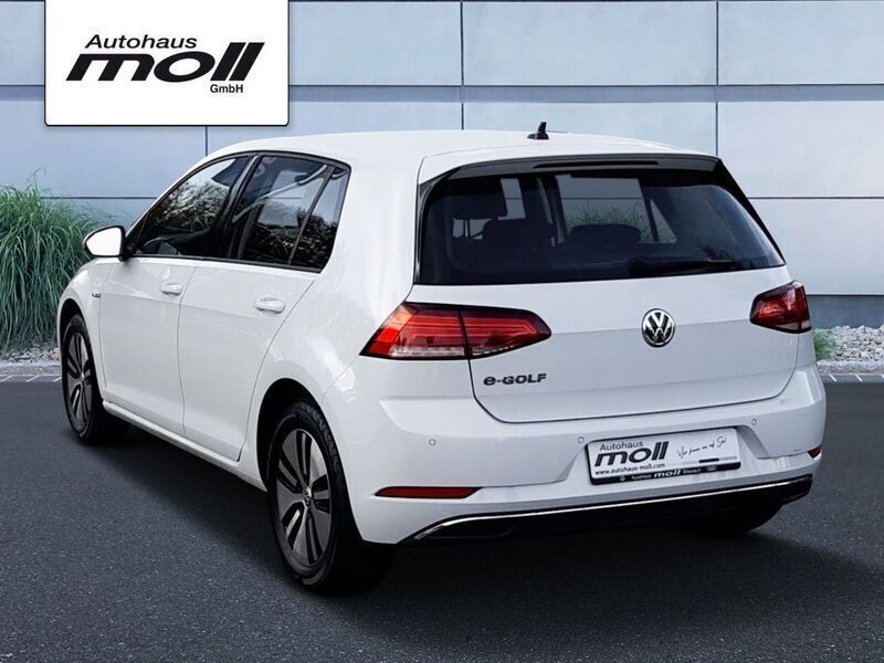 Gebraucht VW e-Golf Comfortline 100 kW (136 PS) 2019 Weiß Kleinwagen