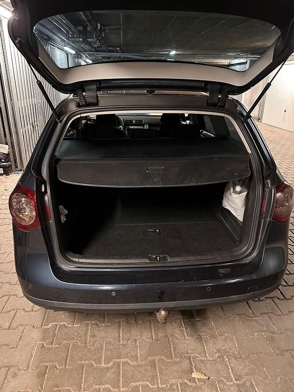 Usado VW Passat 140 HP (102 kW) 2007 Cinzento Carrinha