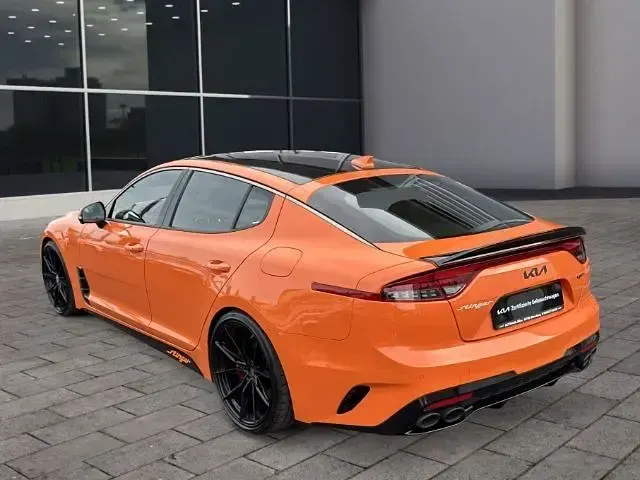 Gebraucht Kia Stinger GT 366 PS (269 kW) 2022 Orange Kleinwagen