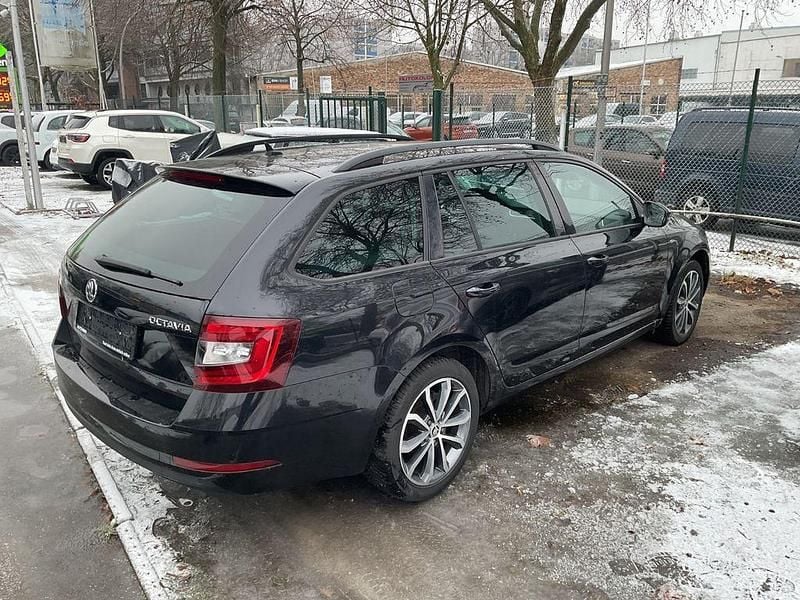 Gebraucht Skoda Octavia Soleil 116 PS (85 kW) 2019 Schwarz Kombi