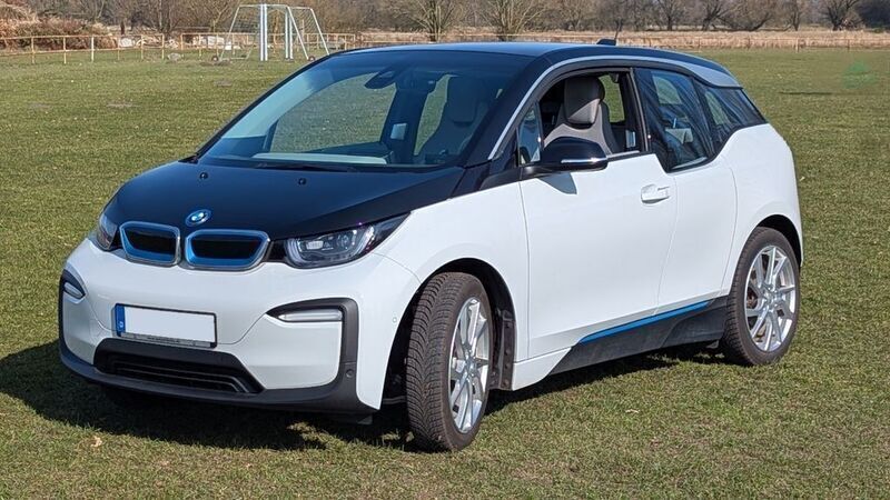 Weiß Gebraucht 2021 BMW i3 Kleinwagen | 18.200 € (Fairer Preis) - Bild 1/4