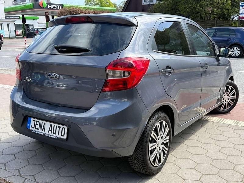 Second-hand Ford Ka 86 CP (63 kW) 2017 Gri Berlinǎ