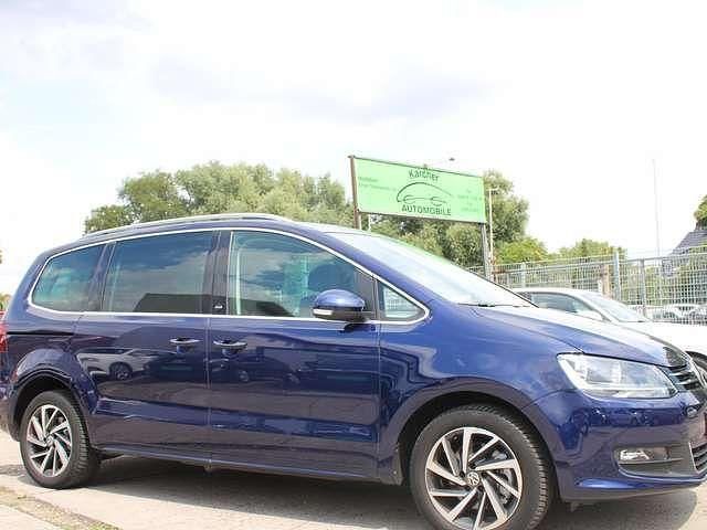 Atlantic blue Gebraucht 2018 VW Sharan Sound Van / Kleinbus | 17.500 € (Guter Preis) - Bild 1/4