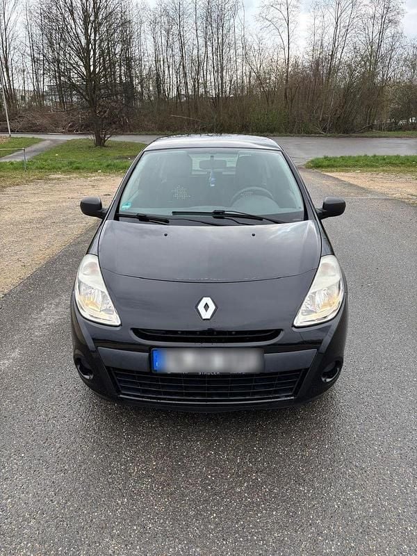 Schwarz Gebraucht 2012 Renault Clio IV Dynamique Limousine | 2.500 € (Guter Preis) - Bild 1/4