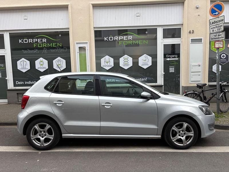 Gebraucht VW Polo 90 PS (66 kW) 2010 Silber Kleinwagen
