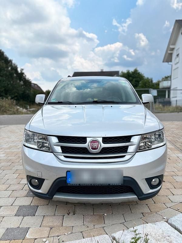 Grau Gebraucht 2011 Fiat 124 SUV | 3.000 € - Bild 1/4