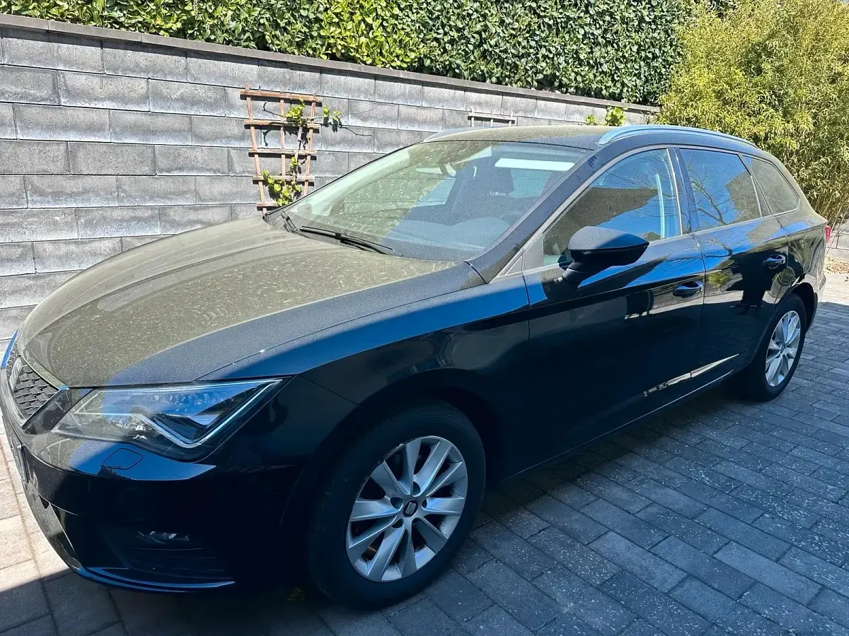 Second-hand Seat Leon ST 116 CP (85 kW) 2018 Negru Break