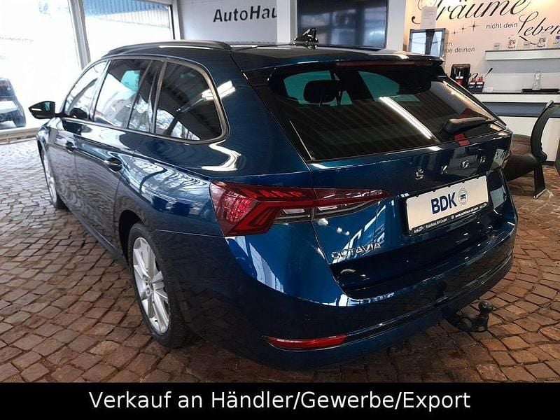 Gebraucht Skoda Octavia Style 150 PS (110 kW) 2023 Blau Kombi