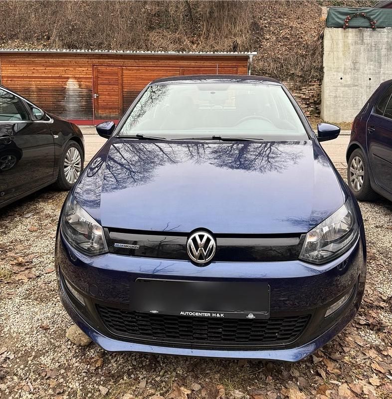 Gebraucht VW Polo 80 PS (58 kW) 2014 Blau Kleinwagen