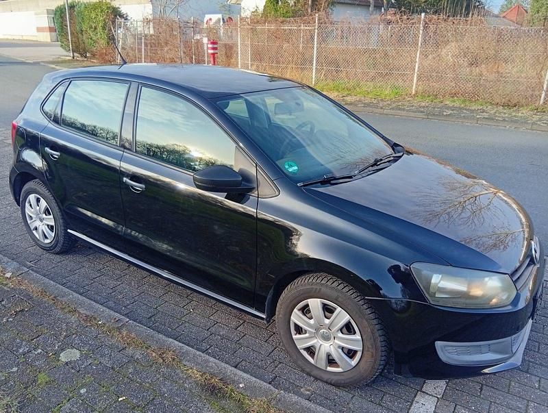 Gebraucht VW Polo 60 PS (44 kW) 2011 Schwarz Kleinwagen