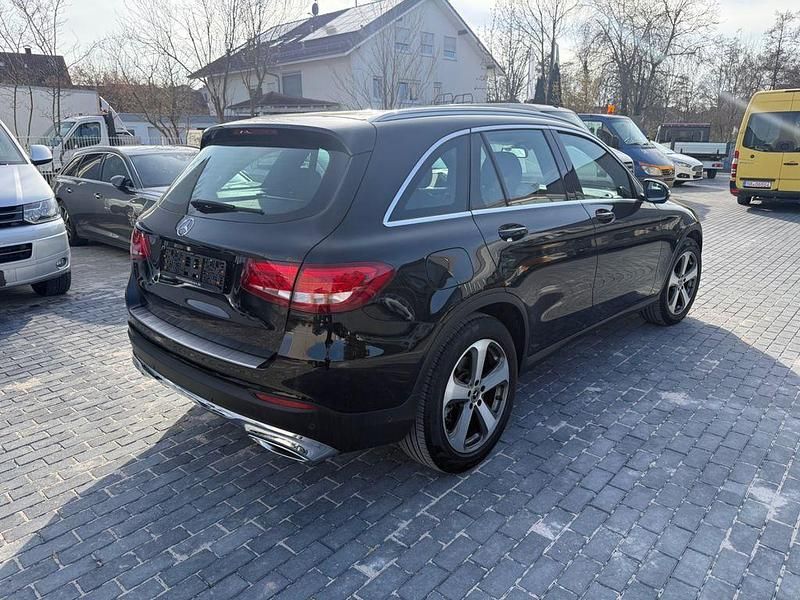 Gebraucht Mercedes GLC250 204 PS (150 kW) 2017 Schwarz SUV