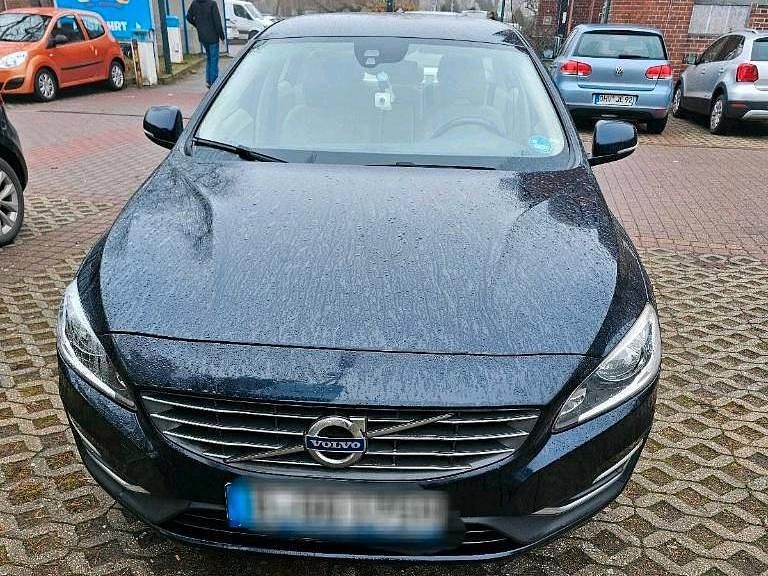 Gebraucht Volvo S60 115 PS (84 kW) 2017 Blau Limousine