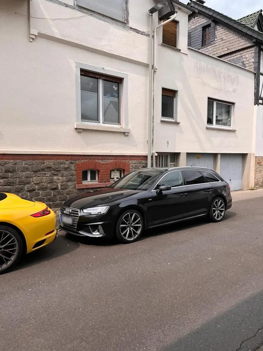 Gebraucht Audi A4 S-Line 190 PS (139 kW) 2019 Schwarz Kombi