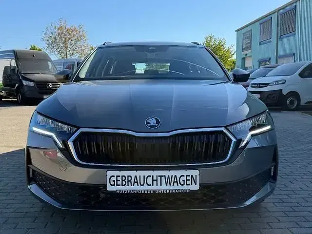 Gebraucht Skoda Octavia Selection 150 PS (110 kW) 2025 Grau Limousine