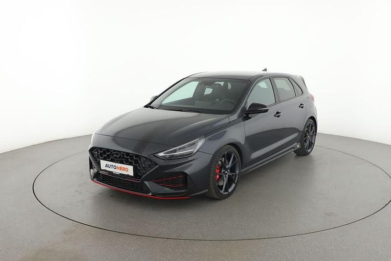 Grau Gebraucht 2022 Hyundai i30 N Performance Limousine | 29.190 € (Fairer Preis) - Bild 1/3