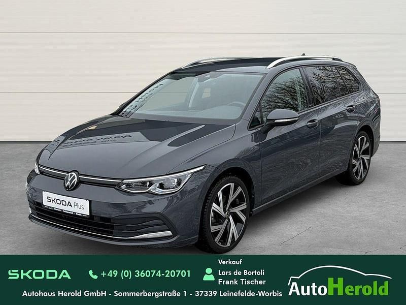 Gebraucht VW Golf VIII Active 150 PS (110 kW) 2022 Delfingrau Kombi