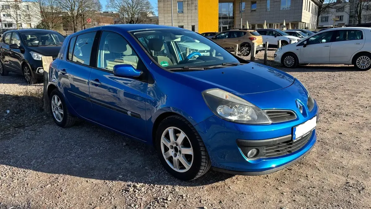 Używany Renault Clio III 110 KM (80 kW) 2006 Niebieski Hatchback
