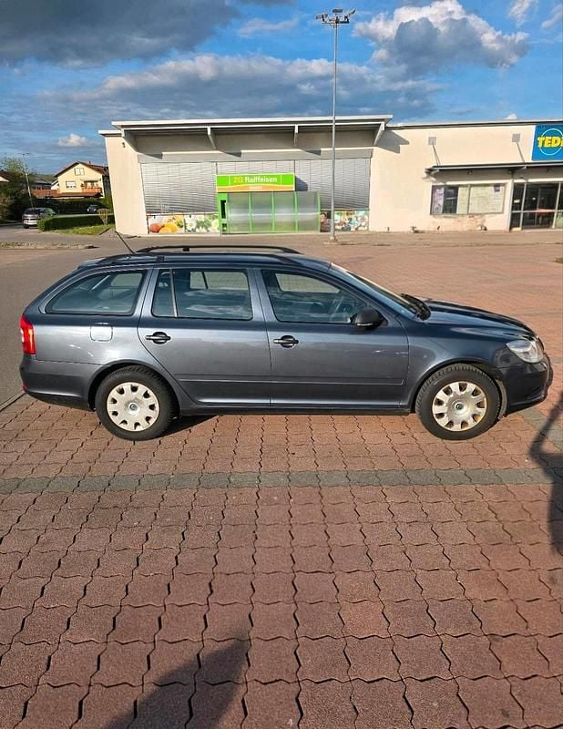 Second-hand Skoda Octavia 122 CP (89 kW) 2011 Gri Break